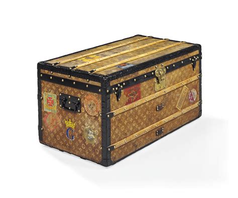 louis vuitton canvas trunk.